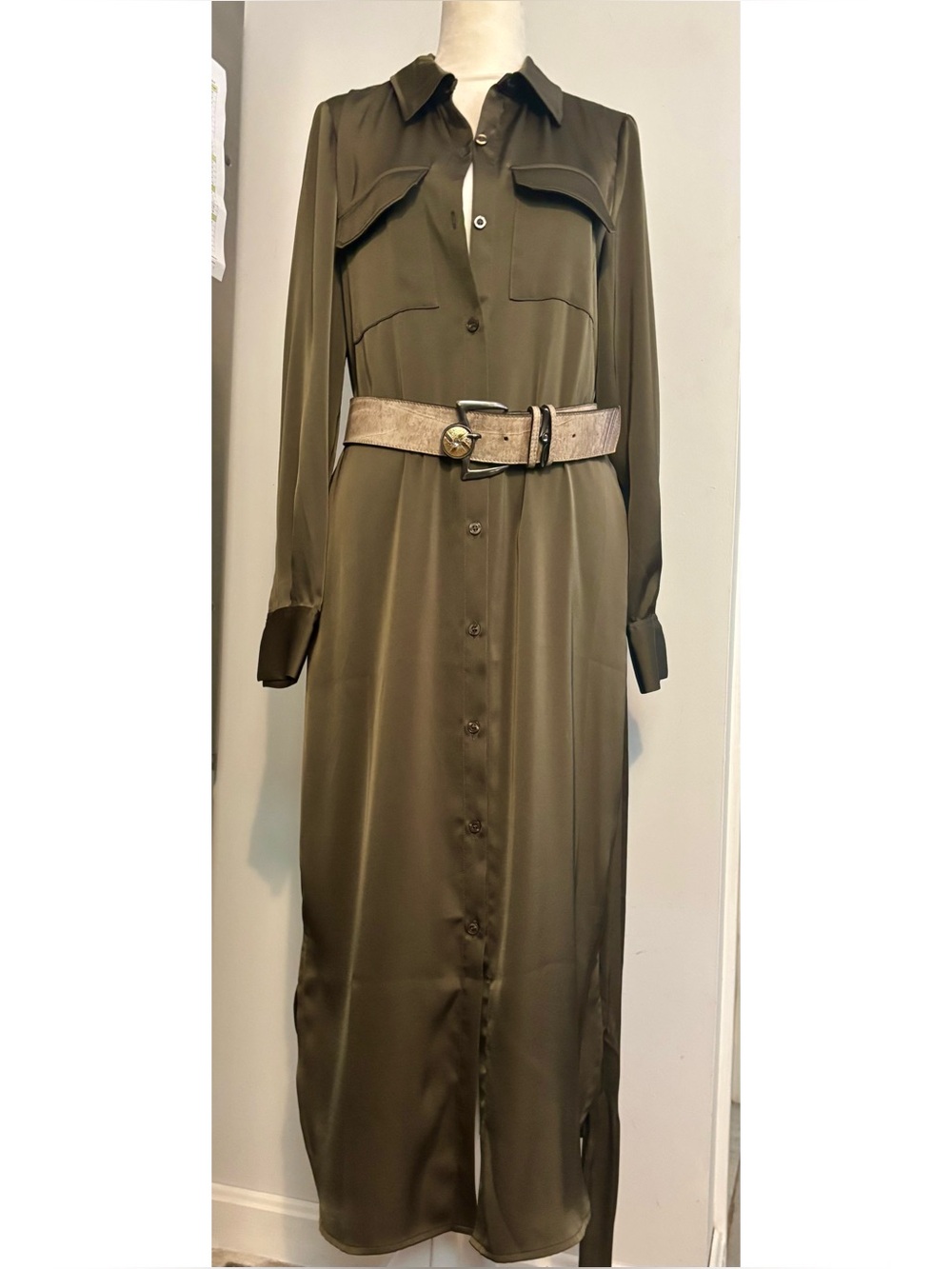 EverEve Women’s Olive Green Satin Shirt Dress Long Sleeves Button Front-XS